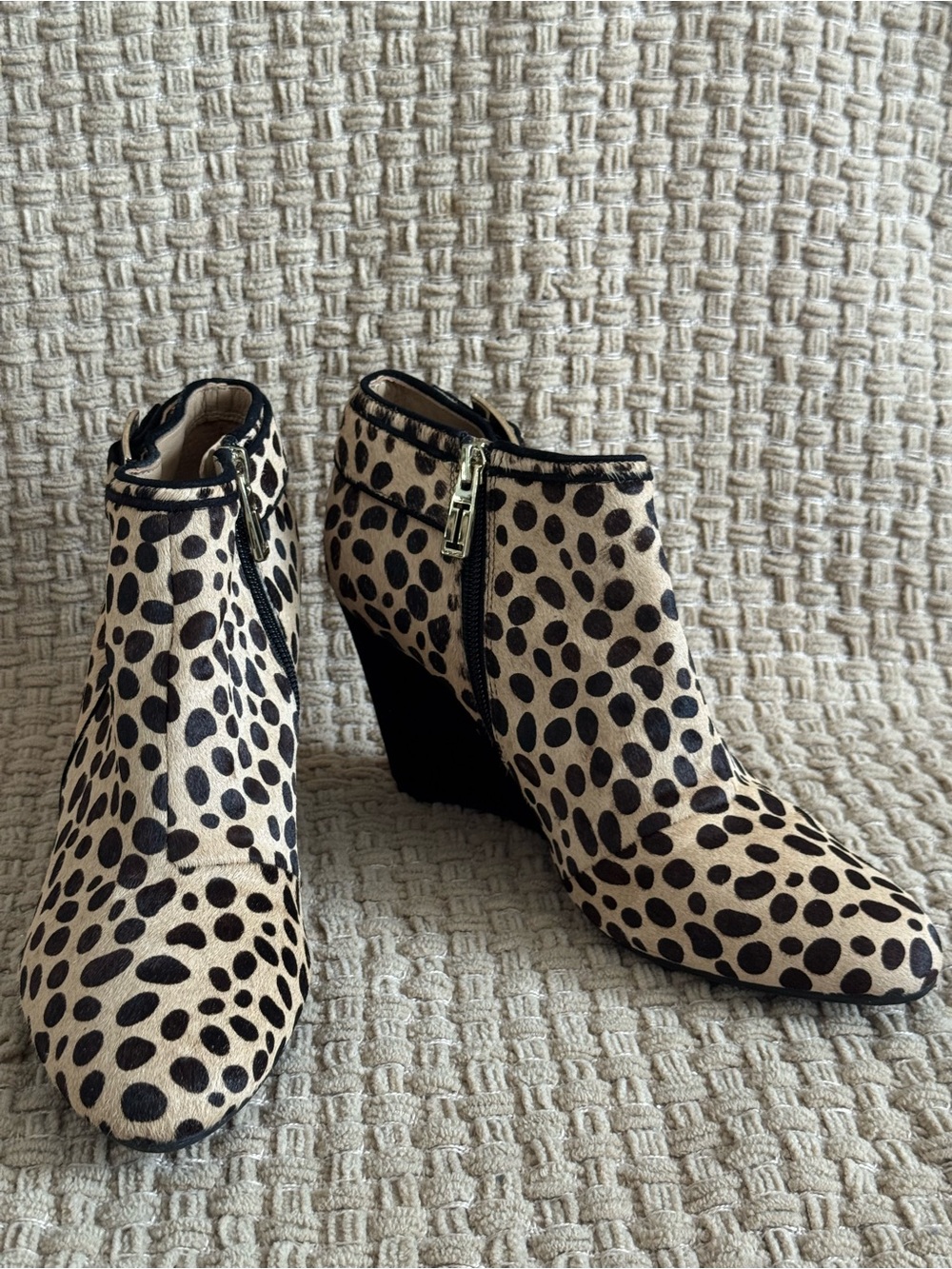 Isaac Mizrahi Black on Cream Leopard Spot Wedge Ankle Boots